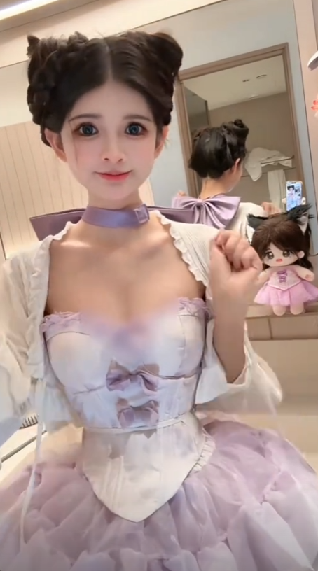 狗头萝莉发视频澄清往事!否认金主给其买了6套房,引发网友热议!