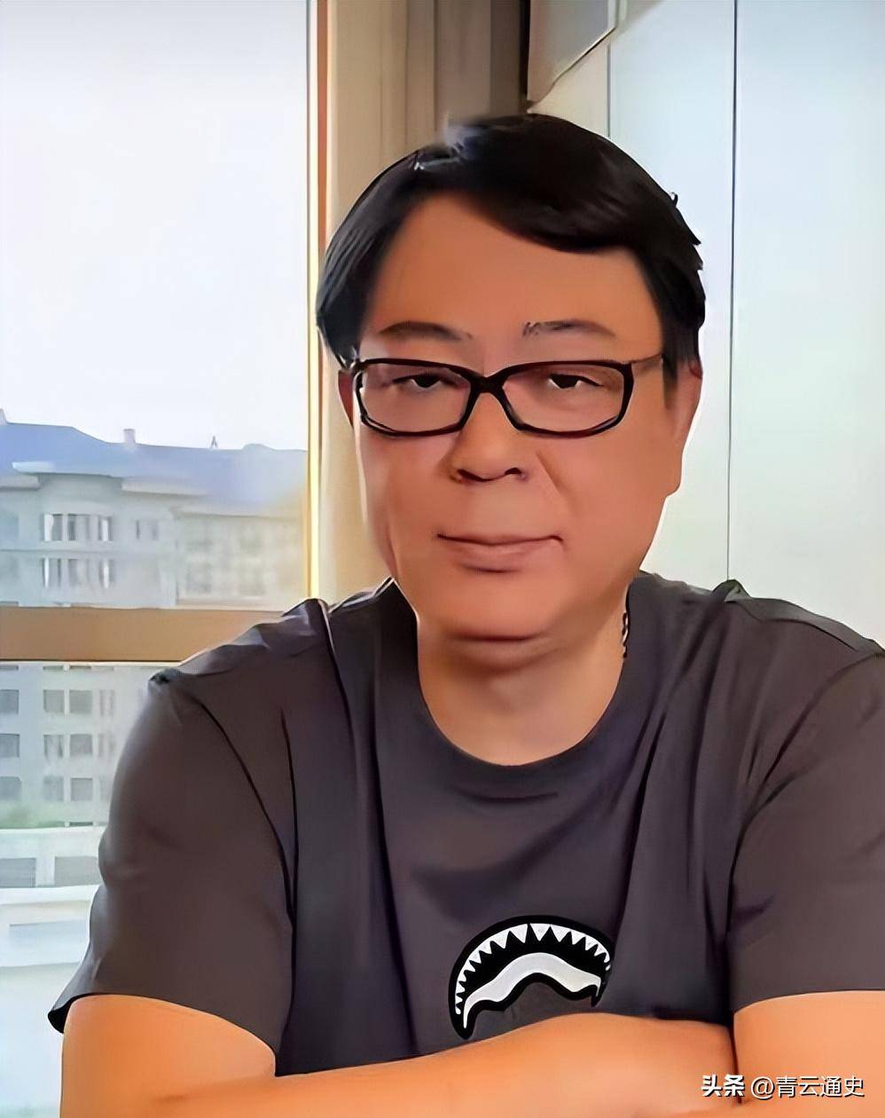 人设崩塌!这几位老戏骨贪财又好色晚节不保一点都不冤枉