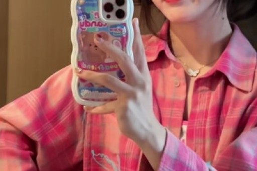 顶流流量小生隐婚生子实锤曝光粉丝怒批人设崩塌！