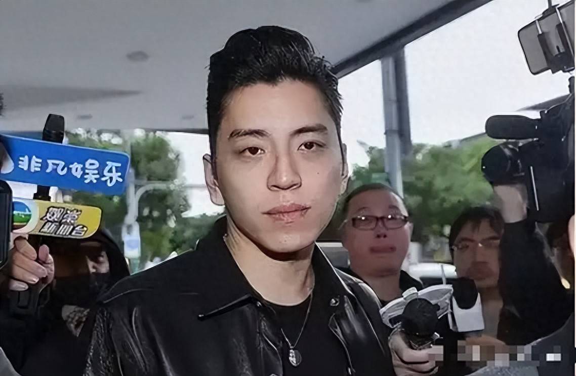 人设崩塌无下限！内娱这些顶流男星镜头前后两副面孔太离谱
